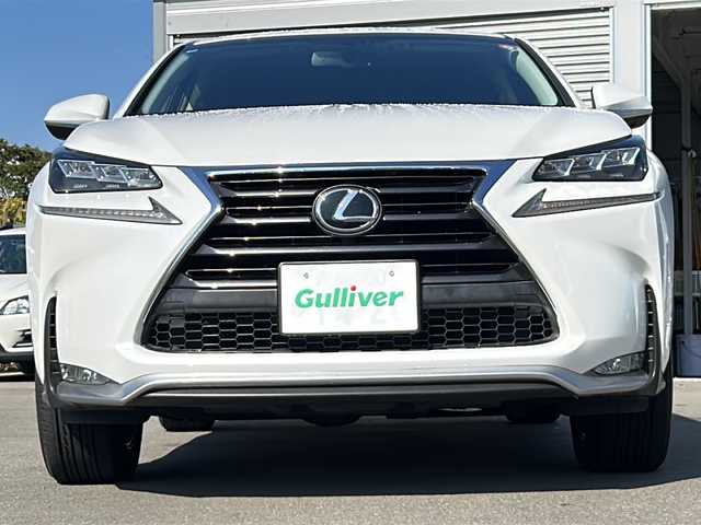 レクサス ＮＸ 200t Iパッケージ 青森県 2015(平27)年 9.3万km ソニッククォーツ ・4WD/・サンルーフ/・純正メーカーナビ/・Bluetooth/・フルセグ/・リアカメラ/・衝突軽減ブレーキ/・レーンキープアシスト/・レーダークルーズコントロール/・パワーバックドア/・ハーフレザーシート/・シートヒーター/・純正18AW/・純正LEDヘッドライト/・オートマチックハイビーム/・カーテンエアバック/・スマートキー/・保証書・取説あり