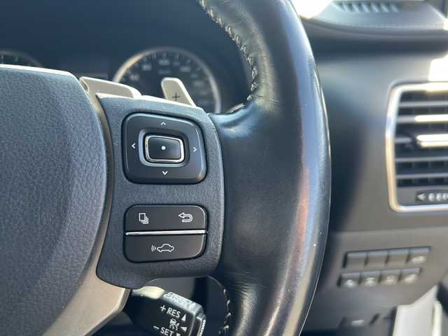 レクサス ＮＸ 200t Iパッケージ 青森県 2015(平27)年 9.3万km ソニッククォーツ ・4WD/・サンルーフ/・純正メーカーナビ/・Bluetooth/・フルセグ/・リアカメラ/・衝突軽減ブレーキ/・レーンキープアシスト/・レーダークルーズコントロール/・パワーバックドア/・ハーフレザーシート/・シートヒーター/・純正18AW/・純正LEDヘッドライト/・オートマチックハイビーム/・カーテンエアバック/・スマートキー/・保証書・取説あり