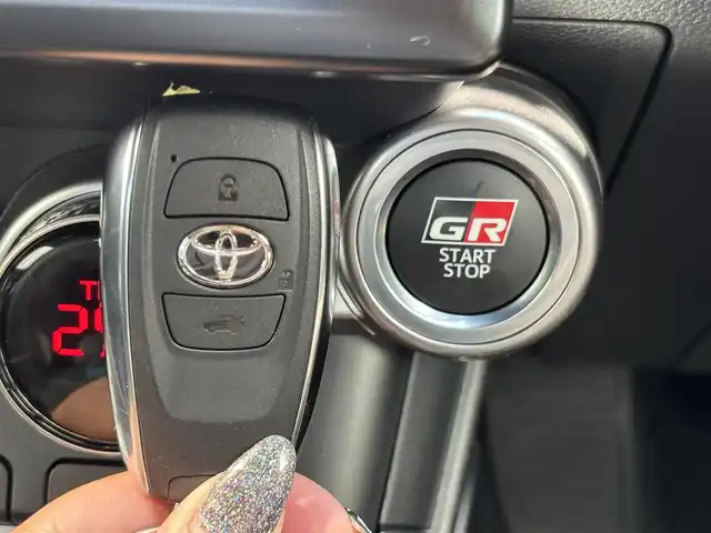 トヨタ ＧＲ８６ SZ 宮城県 2022(令4)年 4.9万km アイスシルバーメタリック 登録時走行距離　４８１２３ｋｍ/１７インチ純正AW/DVD・HDMI・AM・FM・TV・BT・CD/KENWOODナビ/パドルシフト/プッシュスタート/パワーステアリング/パワーウィンドウ/パーキングアシスト/Bluetooth接続/ワンセグナビ/レーンアシスト/盗難防止装置/オートライト/LED