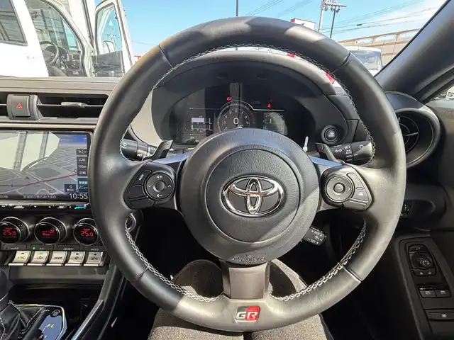 トヨタ ＧＲ８６ SZ 宮城県 2022(令4)年 4.9万km アイスシルバーメタリック 登録時走行距離　４８１２３ｋｍ/１７インチ純正AW/DVD・HDMI・AM・FM・TV・BT・CD/KENWOODナビ/パドルシフト/プッシュスタート/パワーステアリング/パワーウィンドウ/パーキングアシスト/Bluetooth接続/ワンセグナビ/レーンアシスト/盗難防止装置/オートライト/LED