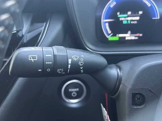 トヨタ カローラツーリング ハイブリッド ダブルバイビー 鳥取県 2023(令5)年 2.4万km アティチュードブラックマイカ ワンオーナー/9インチディスプレイオーディオ/TOYOTAｃｏｎｎｅｃｔ/メモリナビ/フルセグＴＶ/バックカメラ/Ｂｌｕｅｔｏｏｔｈ　ＵＳＢ/Toyota Safety Sense/全車速追従機能付レーダークルーズコントロール/レーンキープアラート/コーナーセンサー/オートホールド/パーキングサポートブレーキ/スペアキー/ＥＴＣ２．０/レザテックシート/リヤスポイラー/１７インチＡＷ/オートハイビーム/Bi-Beam LEDヘッドランプ/バイビームLEDヘッドランプ/LEDクリアランスランプ/LEDフロントフォグランプ/フロアマット/ドアバイザー/ライトレベライザー/新車保証書/取扱説明書