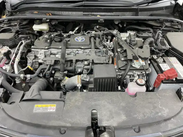 トヨタ カローラツーリング ハイブリッド ダブルバイビー 岡山県 2023(令5)年 2.5万km アティチュードブラックマイカ 純正10.5インチディスプレイオーディオ/【ナビ/Bluetooth/フルセグTV/Carplay/USB接続】/バックカメラ/100V電源/ビルトインETC2.0/LEDヘッドライト/オートハイビーム/オートライト/フォグランプ/オートブレーキホールド/ブラインドスポットモニター/レーダークルーズコントロール/ハーフレザーシート/純正17インチアルミホイール/ドアバイザー/プッシュスタート/スマートキー×2