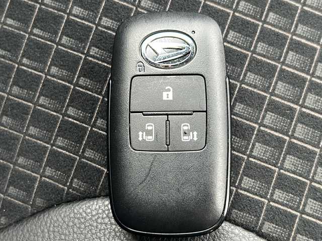 ダイハツ タント カスタム RS スタイルセレクション 佐賀県 2021(令3)年 1.5万km パールⅡ ターボ/ケンウッドメモリーナビ・フルセグTV/DVD/SD/Bluetooth/HDMI/バックカメラ/両側パワースライドドア/ハーフレザーシート/前席シートヒーター/ビルトインETC/ドライブレコーダー前後/純正フロアマット/D席ロングスラライドシート/スマートキー×2/プッシュスタート/電動パーキングブレーキ/クルーズコントロール/LEDヘッドライト/LEDフォグランプ/ウィンカードアミラー/オートエアコン/純正15インチアルミ/純正フロアマット/新車時保証書/ナビ取説あり/衝突軽減ブレーキ