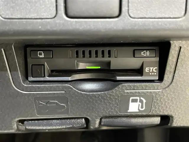 トヨタ タンク カスタムG 岩手県 2019(令1)年 9.4万km ブラックマイカメタリック ４WD/両側パワースライドドア/スマートアシスト３/クルーズコントロール/コーナーセンサー/衝突回避支援ブレーキ/車線逸脱警報/誤発進抑制機能/先行車発信お知らせ機能/オートハイビーム/横滑り防止装置/アイドリングストップ/純正ナビ/ステアリングスイッチ/ワンセグTV/バックカメラ/ETC/LEDヘッドランプ/LEDフォグランプ/ロールサンシェード/純正14インチアルミホイール