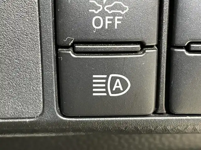 トヨタ タンク カスタムG 岩手県 2019(令1)年 9.4万km ブラックマイカメタリック ４WD/両側パワースライドドア/スマートアシスト３/クルーズコントロール/コーナーセンサー/衝突回避支援ブレーキ/車線逸脱警報/誤発進抑制機能/先行車発信お知らせ機能/オートハイビーム/横滑り防止装置/アイドリングストップ/純正ナビ/ステアリングスイッチ/ワンセグTV/バックカメラ/ETC/LEDヘッドランプ/LEDフォグランプ/ロールサンシェード/純正14インチアルミホイール