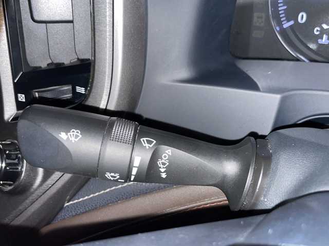 トヨタ クラウン ロイヤル ロイヤルサルーン i－Four 岩手県 2013(平25)年 9.1万km シルバーM 寒冷地仕様　純正メーカーナビ　バックＣ　フルセグ　ＤＶＤ再生　ＢＴ　ドアカーテシランプ　電動シート　ＧＰＳレーダー　ドラレコ　クルコン　オートＬＥＤライト　ＦＲフォグ　ヒーター付電格ミラー　ｎａｎｏｅ