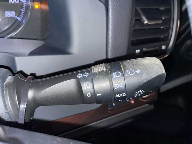 トヨタ クラウン ロイヤル ロイヤルサルーン i－Four 岩手県 2013(平25)年 9.1万km シルバーM 寒冷地仕様　純正メーカーナビ　バックＣ　フルセグ　ＤＶＤ再生　ＢＴ　ドアカーテシランプ　電動シート　ＧＰＳレーダー　ドラレコ　クルコン　オートＬＥＤライト　ＦＲフォグ　ヒーター付電格ミラー　ｎａｎｏｅ