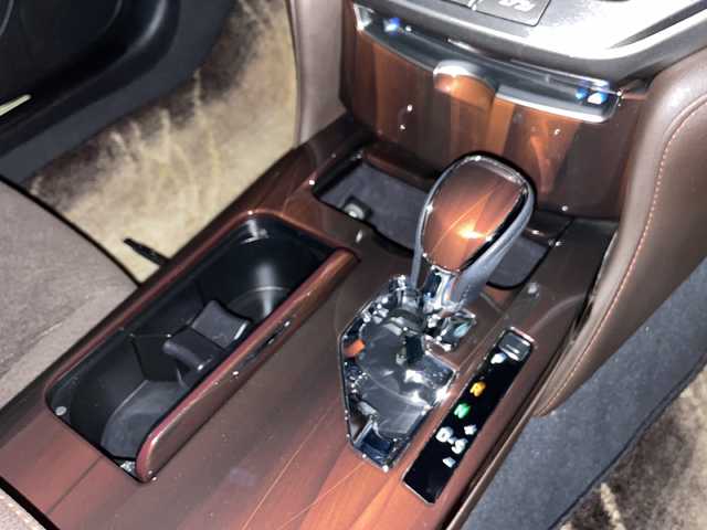 トヨタ クラウン ロイヤル ロイヤルサルーン i－Four 岩手県 2013(平25)年 9.1万km シルバーM 寒冷地仕様　純正メーカーナビ　バックＣ　フルセグ　ＤＶＤ再生　ＢＴ　ドアカーテシランプ　電動シート　ＧＰＳレーダー　ドラレコ　クルコン　オートＬＥＤライト　ＦＲフォグ　ヒーター付電格ミラー　ｎａｎｏｅ