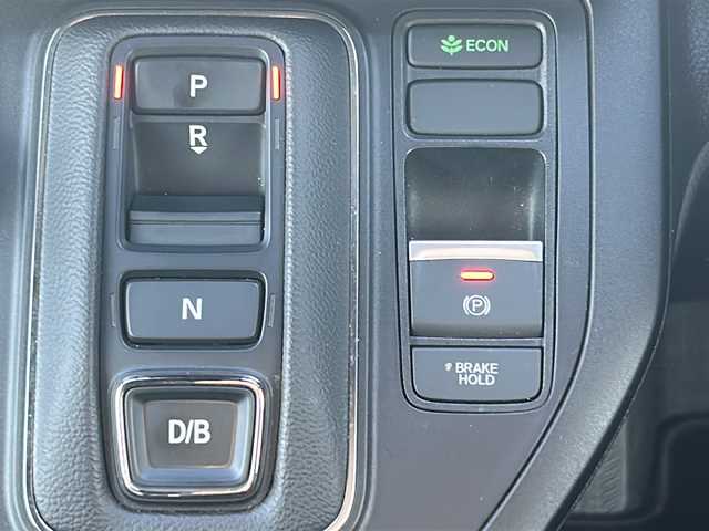 ホンダ ステップワゴン スパーダ eHEV 三重県 2022(令4)年 4.6万km クリスタルブラックパール 禁煙/純正11.4型ナビ/全方位カメラ/BSM/前後コーナーセンサー/前後ドラレコ/ビルトインETC/スペアキー/前後シートヒーター/ハーフレザーシート/両側パワースライドドア/パワーバックドア/USB.タイプC給電/レーダー探知機/ACCPCS/レーンキープアシスト/革巻きステアリング/ステアリングスイッチ/パドルシフト/LEDオートライト/オートマチックハイビーム/電動格納ミラー/純正フロアマット