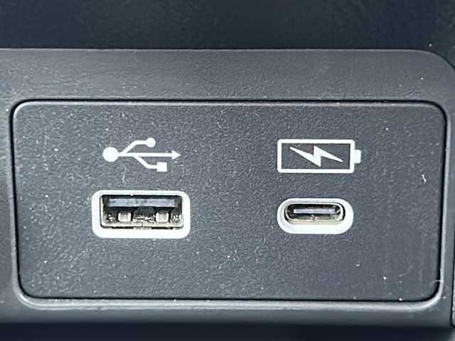 ホンダ ステップワゴン スパーダ eHEV 三重県 2022(令4)年 4.6万km クリスタルブラックパール 禁煙/純正11.4型ナビ/全方位カメラ/BSM/前後コーナーセンサー/前後ドラレコ/ビルトインETC/スペアキー/前後シートヒーター/ハーフレザーシート/両側パワースライドドア/パワーバックドア/USB.タイプC給電/レーダー探知機/ACCPCS/レーンキープアシスト/革巻きステアリング/ステアリングスイッチ/パドルシフト/LEDオートライト/オートマチックハイビーム/電動格納ミラー/純正フロアマット