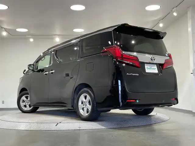 トヨタ アルファード X 愛知県 2019(令1)年 5.3万km ブラック ＡＬＰＩＮＥ９インチナビ/両側パワースライドドア/フリップダウンモニター/レーダークルーズコントロール/衝突軽減ブレーキ/クリアランスソナー/車線逸脱警報/電動パーキングブレーキ/ブレーキホールド/バックカメラ/前後ドライブレコーダー/ビルトインＥＴＣ/アクセサリーソケット/ダブルゾーン/ISOFIX/LEDヘッドライト/オートハイビーム/純正16インチアルミホイール