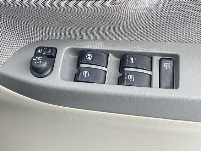 トヨタ ピクシスジョイ F X SAⅡ 愛知県 2017(平29)年 9.7万km パールホワイトⅢ オーディオ/オートライト/衝突軽減ブレーキ/レーンキープアシスト/スマートキー