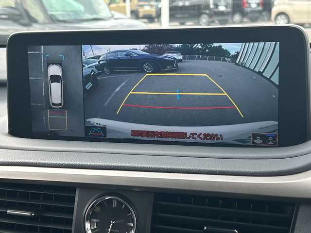 レクサス ＲＸ 450hL 大阪府 2020(令2)年 6.8万km ソニッククォーツ 純正12，3インチナビ/パノラミックビューモニター/４WD/寒冷地仕様/前後ドライブレコーダー/ムーンルーフ/HUD/BSM/ETC2.0 /レーダークルーズコントロール/パワーバックドア/パドルシフト/前後メモリーパワーシート/シートヒーター/エアシート/ステアリングヒーター/置くだけ充電/LEDヘッド/純正20インチAW/保証書・取説・ナビ取説・キロクボ/スペアキー・カードキー