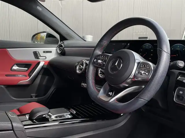 メルセデス・ベンツ Ｍ・ベンツ Ａ２００ｄ AMGライン 長野県 2019(令1)年 3.5万km パール レザーエクスクルーシブＰＫＧ　/　ブルメスターサウンド　/　サンルーフ　/　ＨＵＤ　/　ＡＣＣ　/　ＬＫＡ　/　ＢＳＭ　/　純正１８インチＡＷ　/　純生ナビ　/　シートヒーター　/　パワーシート　/　ワイヤレスチャージ　/　全方位カメラ/　ＬＥＤヘッドライト