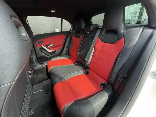 メルセデス・ベンツ Ｍ・ベンツ Ａ２００ｄ AMGライン 長野県 2019(令1)年 3.5万km パール レザーエクスクルーシブＰＫＧ　/　ブルメスターサウンド　/　サンルーフ　/　ＨＵＤ　/　ＡＣＣ　/　ＬＫＡ　/　ＢＳＭ　/　純正１８インチＡＷ　/　純生ナビ　/　シートヒーター　/　パワーシート　/　ワイヤレスチャージ　/　全方位カメラ/　ＬＥＤヘッドライト