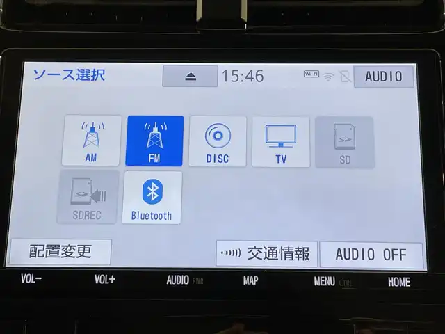 トヨタ プリウス S ツーリングセレクション 愛知県 2018(平30)年 6.7万km ホワイトパールクリスタルシャイン 純正９インチナビ　/（Bluetooth/フルセグTV/SD/AM/FM/CD・DVD再生）/トヨタセーフティセンス　/　　-衝突軽減ブレーキ　/　　-レーダークルーズコントロール　/　　-オートマチックハイビーム/　　-レーンディパーチャーアラート/シートヒーター　/ビルトインＥＴＣ　/ＬＥＤヘッドライト　/バックカメラ　/純正フロアマット　/プッシュスタート/　　-スマートキー