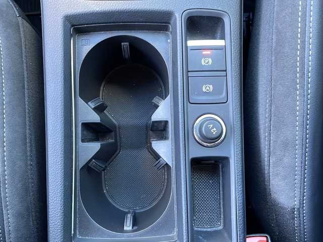 アウディ Ｑ３ 35TFSI Sライン 愛知県 2023(令5)年 3.3万km デイトナグレーパールエフェクト ・禁煙車/・純正10.1インチMMIナビゲーション/・Bluetooth/USB/・バックカメラ/サラウンドビューカメラ/・ETC2.0/・前後ドライブレコーダー/・アウディプレセンスフロント/・衝突軽減ブレーキ/・レーン逸脱警告/・サイドアシスト/・アダプティブクルーズコントロール/・パーキングエイド（コーナーセンサー）/・リヤクロストラフィックアシスト/・ハイビームアシスト/・コンビニエンス&アシスタンスパッケージ/・ブラックスタイリングパッケージ/・純正19インチ20スポークアルミホイール/・インテリアライト/・前席パワーシート/シートヒーター/・純正フロアマット/・LEDオートライト/・電動格納ミラーウィンカー/・ルーフレール/・取扱説明書/新車保証書