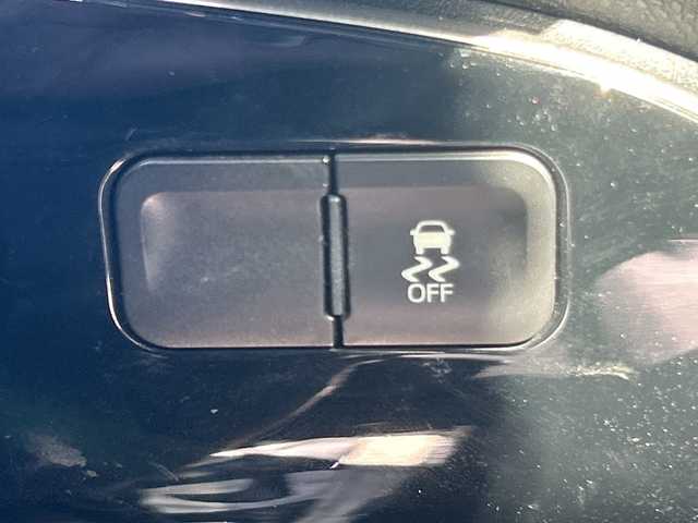 トヨタ プリウス S ツーリングセレクション 大阪府 2018(平30)年 5.1万km アティチュードブラックマイカ ALPINEナビ(BT/フルセグ/DVD)/ABS/横滑り防止装置/盗難防止装置/レザーシート/シートヒーター/ETC/LEDヘッドライト/オートライト/オートマチックハイビーム/ドライブレコーダー/純正アルミホイール/社外フロアマット/スマートキー/エンジンスタートボタン