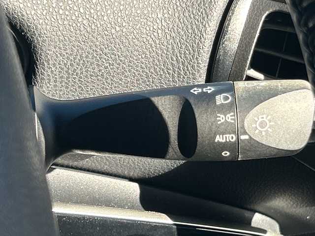 トヨタ プリウス S ツーリングセレクション 大阪府 2018(平30)年 5.1万km アティチュードブラックマイカ ALPINEナビ(BT/フルセグ/DVD)/ABS/横滑り防止装置/盗難防止装置/レザーシート/シートヒーター/ETC/LEDヘッドライト/オートライト/オートマチックハイビーム/ドライブレコーダー/純正アルミホイール/社外フロアマット/スマートキー/エンジンスタートボタン