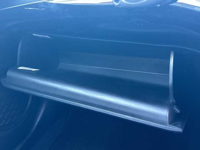 トヨタ プリウス S ツーリングセレクション 大阪府 2018(平30)年 5.1万km アティチュードブラックマイカ ALPINEナビ(BT/フルセグ/DVD)/ABS/横滑り防止装置/盗難防止装置/レザーシート/シートヒーター/ETC/LEDヘッドライト/オートライト/オートマチックハイビーム/ドライブレコーダー/純正アルミホイール/社外フロアマット/スマートキー/エンジンスタートボタン