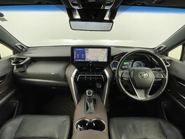 トヨタ ハリアー ハイブリッド Z レザーパッケージ 熊本県 2020(令2)年 5.5万km プレシャスブラックパール 禁煙車/純正ナビ（BT/USB/AUX/AM/FM）/・フルセグTV/バックカメラ/・全方位カメラ/ビルトインETC２．０/調光パノラマルーフ/JBLプレミアムサウンド/モデリスタエアロ（フロント・サイド・リア）/パワーバックドア/トヨタセーフティーセンス/D/Nシートヒーター、クーラー、パワーシート/・D席シートメモリー/本革巻きステアリング/・ステアリングヒーター/・ステアリングリモコン/・オートクルーズコントロール/デジタルインナーミラー/電子パーキングブレーキ/・オートブレーキホールド/純正AW/純正ドアバイザー/純正フロアマット/プッシュスタート/・スマートキー/・スペアキー×１