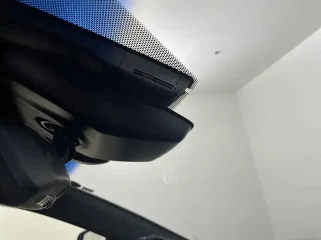 トヨタ ハリアー ハイブリッド Z レザーパッケージ 熊本県 2020(令2)年 5.5万km プレシャスブラックパール 禁煙車/純正ナビ（BT/USB/AUX/AM/FM）/・フルセグTV/バックカメラ/・全方位カメラ/ビルトインETC２．０/調光パノラマルーフ/JBLプレミアムサウンド/モデリスタエアロ（フロント・サイド・リア）/パワーバックドア/トヨタセーフティーセンス/D/Nシートヒーター、クーラー、パワーシート/・D席シートメモリー/本革巻きステアリング/・ステアリングヒーター/・ステアリングリモコン/・オートクルーズコントロール/デジタルインナーミラー/電子パーキングブレーキ/・オートブレーキホールド/純正AW/純正ドアバイザー/純正フロアマット/プッシュスタート/・スマートキー/・スペアキー×１