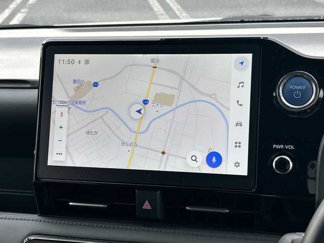 トヨタ ヴォクシー ハイブリッド S－Z 千葉県 2023(令5)年 2.3万km ホワイトパールクリスタルシャイン 純正ナビ　全方位カメラ　前後ドラレコ　両側パワースライドドア　パワーバックドア　追従式クルコン　オットマン　シートヒーター　純正フロアマット　ＥＴＣ２．０　ナノイーＸ　ＬＥＤヘッドライト　純正ＡＷ