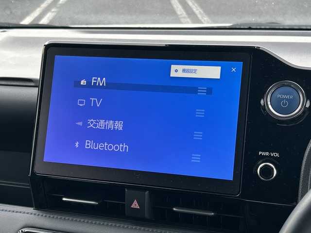 トヨタ ヴォクシー ハイブリッド S－Z 千葉県 2023(令5)年 2.3万km ホワイトパールクリスタルシャイン 純正ナビ　全方位カメラ　前後ドラレコ　両側パワースライドドア　パワーバックドア　追従式クルコン　オットマン　シートヒーター　純正フロアマット　ＥＴＣ２．０　ナノイーＸ　ＬＥＤヘッドライト　純正ＡＷ