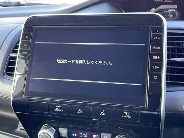 日産 セレナ e－パワー ハイウェイスター V 山口県 2020(令2)年 5.4万km ダイヤモンドブラック 純正10インチSDナビ/　Bluetooth/CD・DVD/フルセグテレビ/両側パワースライドドア/バックカメラ/全周囲カメラ/ブラインドスポットモニター/クルーズコントロール/後席用モニター/ドラレコ/ETC/スマートキー/プッシュスタート/カーテンエアバック/盗難防止装置/衝突被害軽減システム