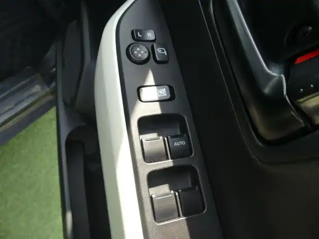 スズキ クロスビー HYBRID MX 千葉県 2018(平30)年 5.1万km スーパーブラックパール 175/60R16/スズキセーフティサポート/アイドリングストップ/社外SDナビ/地デジTV/【DVD/CD再生機能　Bluetooth接続】/前席シートヒーター/ETC/リアコーナーセンサー/携帯リモコン