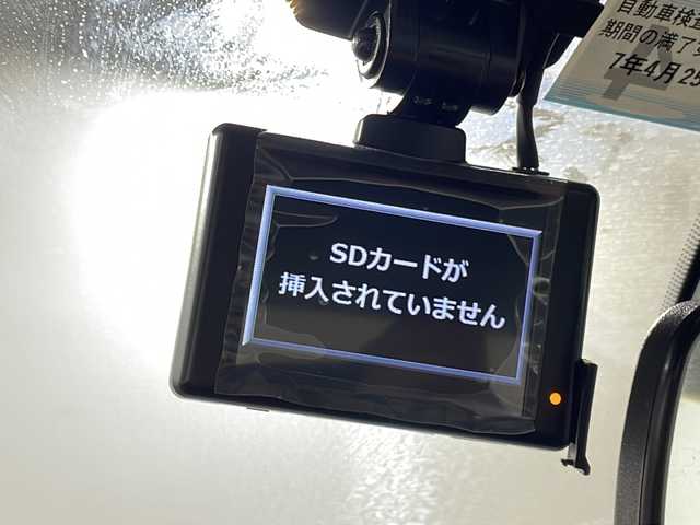 スズキ ジムニー XL 福岡県 2024(令6)年 0.9万km ジャングルグリーン ・社外SDナビ/（CD、DVD、フルセグ、Bluetooth）/・バックカメラ/・プッシュスタート/・衝突被害軽減ブレーキ/・レーンキープアシスト/・オートライト/・フォグライト/・アイドリングストップ/・ヘッドライトリベライザー/・ルーフキャリア/・ドライブレコーダー/・D/Nシートヒーター/・ETC/・背面タイヤ/・純正16インチAW