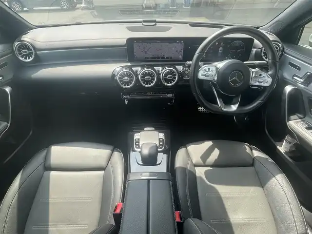 メルセデス・ベンツ Ｍ・ベンツ Ａ２００ｄ 兵庫県 2019(令1)年 3.7万km シルバー 純正メモリーナビ/Bluetooth/フルセグ/全方位カメラ/ワイヤレス充電/シートヒーター/パワーシート/レザーシート/クルーズコントロール/サンルーフ/パドルシフト/ETC2.0/純正フロアマット/純正アルミホイール/ISOFIX/スマートキー×２/エンジンスタートボタン/電動格納ミラー