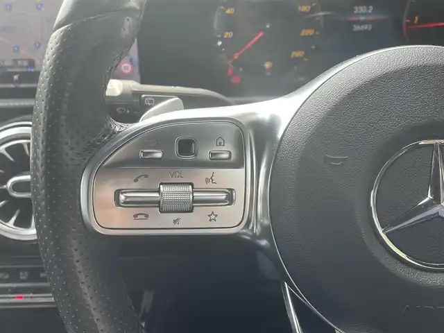 メルセデス・ベンツ Ｍ・ベンツ Ａ２００ｄ 兵庫県 2019(令1)年 3.7万km シルバー 純正メモリーナビ/Bluetooth/フルセグ/全方位カメラ/ワイヤレス充電/シートヒーター/パワーシート/レザーシート/クルーズコントロール/サンルーフ/パドルシフト/ETC2.0/純正フロアマット/純正アルミホイール/ISOFIX/スマートキー×２/エンジンスタートボタン/電動格納ミラー