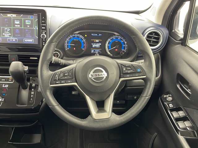 日産 デイズ HWS X プロパイロットED 千葉県 2019(令1)年 3.3万km プレミアムパープルP 純正SDナビ/フルセグテレビ/バック/フロント/サイド/全方位カメラ/CD/DVD/SD再生/Bluetooth/USB/AUX/iPod接続/ETC/前方ドライブレコーダー/LEDヘッドライト/ヘッドライトレベライザー/オートライト/オートエアコン/電動格納ウィンカーミラー/電動パーキングブレーキ/オートブレーキホールド/アイドリングストップ/プロパイロット/レーンキープアシスト/インテリジェントエマージェンシーブレーキ/前後コーナーセンサー/プッシュスタート/スマートキー/純正フロアマット/純正14インチアルミホイール