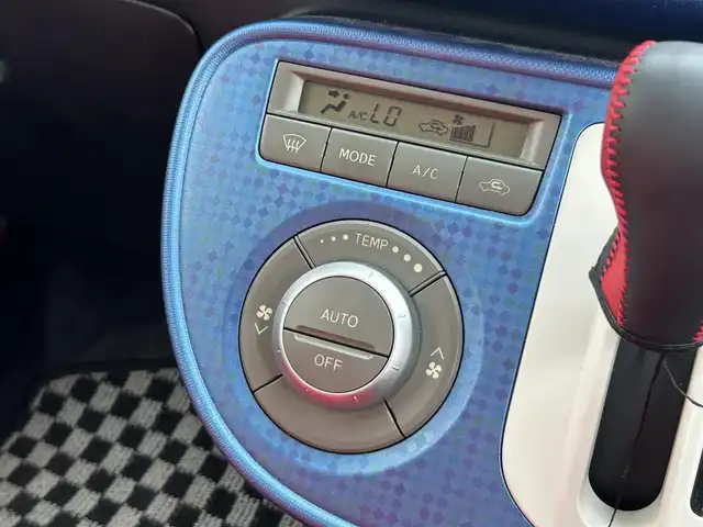 ダイハツ ミラ ココア プラスX 静岡県 2013(平25)年 2.8万km ミストブルーマイカメタリック 取扱説明書/保証書/KENWOOD7型メモリナビ/フルセグTV/BTオーディオ/DVD再生/スマートキー/AAC/純正フロアマット/パワーステアリング/パワーウィンドウ/ベンチシート/アームレスト/ルーフレール/赤色シートカバー