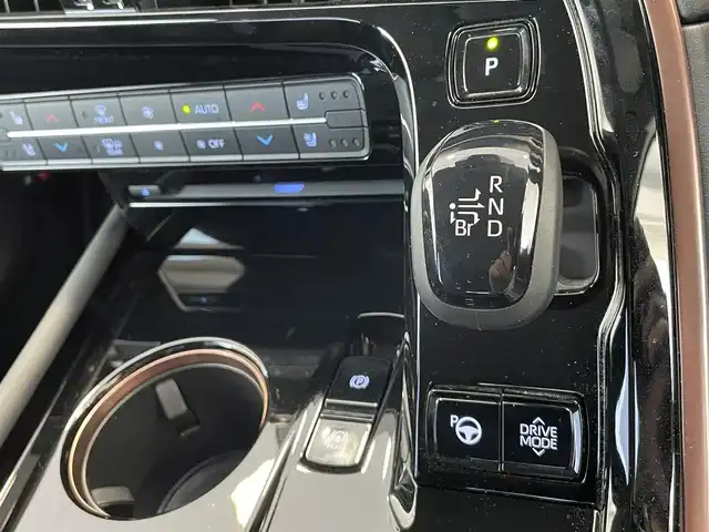 トヨタ ＭＩＲＡＩ Z エグゼクティブパッケージ 栃木県 2021(令3)年 1.3万km プレシャスホワイトパール ワンオーナー /禁煙車/パノラマルーフ/20インチWA/12.3インチディスプレイナビ/（Blu-ray/DVD/CD/SDAM/FM/USB/TV/Apple CarPlay/Android Auto/Bluetooth/Miracast）/JBLプレミアムサウンド/ETC2.0/トヨタセーフティセンス/・プリクラッシュセーフティ /・レーントレーシングアシスト/・ドライバー異常時対応システム /・レーダークルーズコントロール/・ロードサインアシスト/・アダプティブハイビームシステム/・オートマチックハイビーム/先行車発進告知機能/ブラインドスポットモニター/インテリジェントクリアランスソナー/リヤクロストラフィックオートブレーキ/パーキングサポートブレーキ/ヒルスタートアシストコントロール/トヨタチームメイト(アドバンスト パーク）/パノラミックビューモニター/デジタルインナーミラー/カラーヘッドアップディスプレイ /オートLEDヘッドライト/本革シート/全席パワーシート /全席シートヒーター/ベンチレーション/ハンドルヒーター/置くだけ充電/マルチカラーイルミネーション/スマートキー×2/カードキー/寒冷地仕様/保証書/取扱説明書