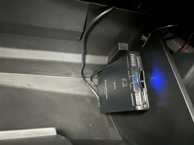 スズキ パレット ＳＷ XS 愛媛県 2010(平22)年 4.4万km パールホワイト 純正メモリーナビ（Ｂｌｕｅｔｏｏｔｈ　フルセグＴＶ　ＤＶＤ　ＣＤ　ＳＤ　）　ＥＴＣ　片側スライドドア　ハロゲンヘッドライト　Ｗエアーバック　オートライト　社外フロアマット　スマートキー　スペアーキー