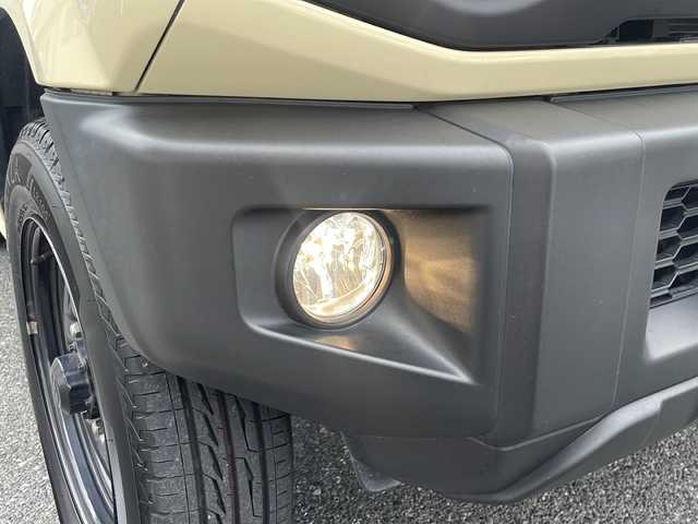 スズキ ジムニー XL 広島県 2019(令1)年 2.4万km シフォンアイボリーM /登録時走行距離/　　　　　　　23642キロ/ワンオーナー/4WD/純正ナビ/バックカメラ/地デジ/シートヒーター/スペアキー×１/ビルトインETC/新車時整備手帳/　　【保証書】/取扱説明書/