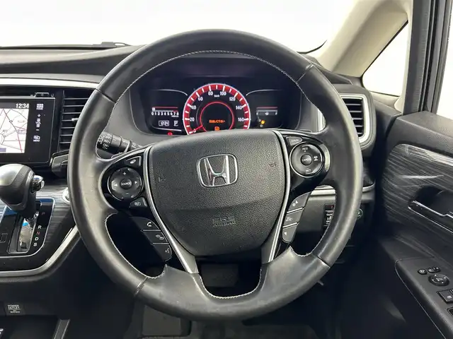 ホンダ オデッセイ アブソルート EX 愛知県 2014(平26)年 4.7万km プレミアムヴィーナスブラックP ・純正7インチナビ/・Bluetooth/・全方位カメラ/・フルセグTV/・9インチフリップダウンモニター/・衝突被害軽減システム/・横滑り防止装置/・クルーズコントロール/・オートライト/・両側パワースライドドア/・シートヒーター/・純正AW/・ETC/・プッシュスタート/・スマートキー/・スペアキー