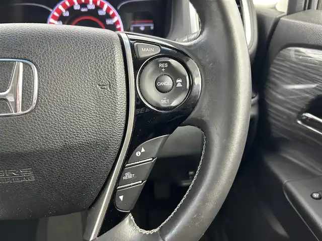 ホンダ オデッセイ アブソルート EX 愛知県 2014(平26)年 4.7万km プレミアムヴィーナスブラックP ・純正7インチナビ/・Bluetooth/・全方位カメラ/・フルセグTV/・9インチフリップダウンモニター/・衝突被害軽減システム/・横滑り防止装置/・クルーズコントロール/・オートライト/・両側パワースライドドア/・シートヒーター/・純正AW/・ETC/・プッシュスタート/・スマートキー/・スペアキー