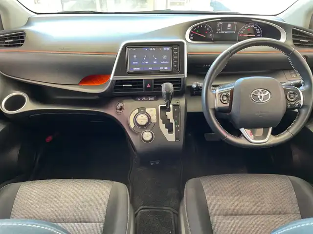 トヨタ シエンタ G 埼玉県 2019(平31)年 2.8万km ラディアントグリーンM トヨタセーフティセンス/純正ナビ/　　CD/BT/ワンセグTV/パノラミックビューモニター/両側パワースライドドア/LEDオートライト/ステアリングスイッチ/ドライブレコーダー/プッシュスタート/スペアキー×1/ETC/禁煙車