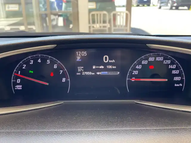 トヨタ シエンタ G 埼玉県 2019(平31)年 2.8万km ラディアントグリーンM トヨタセーフティセンス/純正ナビ/　　CD/BT/ワンセグTV/パノラミックビューモニター/両側パワースライドドア/LEDオートライト/ステアリングスイッチ/ドライブレコーダー/プッシュスタート/スペアキー×1/ETC/禁煙車