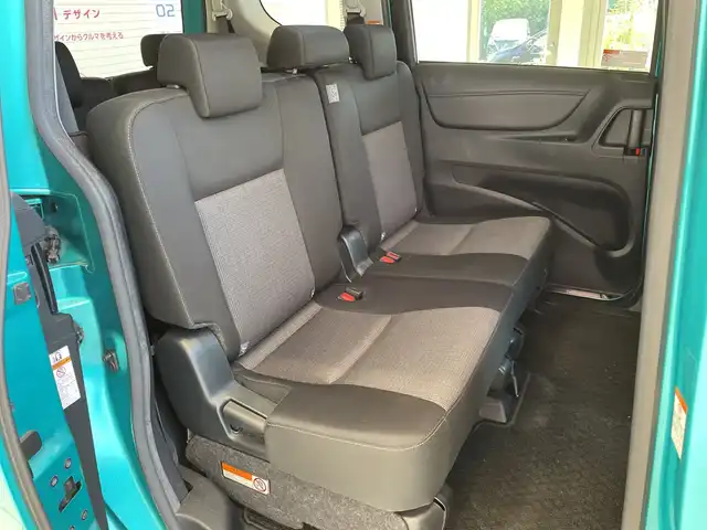 トヨタ シエンタ G 埼玉県 2019(平31)年 2.8万km ラディアントグリーンM トヨタセーフティセンス/純正ナビ/　　CD/BT/ワンセグTV/パノラミックビューモニター/両側パワースライドドア/LEDオートライト/ステアリングスイッチ/ドライブレコーダー/プッシュスタート/スペアキー×1/ETC/禁煙車
