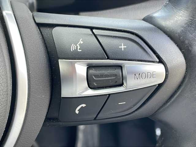 ＢＭＷ １１８ｉ Mスポーツパッケージ 山梨県 2017(平29)年 2.1万km パール 衝突軽減ブレーキ/純正メモリナビ/ＣＤＤＶＤＢＴ/アイドリングストップ/バックカメラ/クルーズコントロール/プッシュスタート/ETC/純正HIDヘッドライト/スペアキー/スタッドレス積み込み