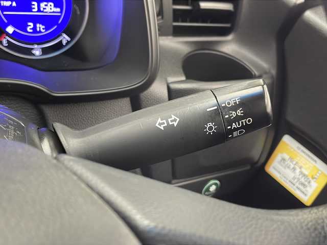 ホンダ フィット 13G Lパッケージ 宮崎県 2015(平27)年 8.3万km プレミアムホワイトパールⅡ 禁煙車/純正メモリーナビ　VXM-165VFi/（フルセグTV/CD/DVD/Bluetooth）/バックカメラ/シティブレーキアシストCTBA/クルーズコントロール/ステアリングスイッチ/純正フロアマット/純正LEDオートライト/電動格納ミラー/スマートキー/プッシュスタート/ETC/12V電源