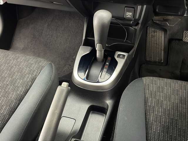 ホンダ フィット 13G Lパッケージ 宮崎県 2015(平27)年 8.3万km プレミアムホワイトパールⅡ 禁煙車/純正メモリーナビ　VXM-165VFi/（フルセグTV/CD/DVD/Bluetooth）/バックカメラ/シティブレーキアシストCTBA/クルーズコントロール/ステアリングスイッチ/純正フロアマット/純正LEDオートライト/電動格納ミラー/スマートキー/プッシュスタート/ETC/12V電源