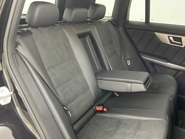 メルセデス・ベンツ ＧＬＫ３５０ 4MATIC エディション シュヴァルツ 秋田県 2014(平26)年 2.1万km 黒 4WD/純正ナビ（CD/DVD/BT/フルセグ）/全方位カメラ/オートクルーズコントロール/前席パワーシート/前席シートヒーター/ハーフレザーシート/パワーバックドア/ETC/レーンキープアシスト/HIDヘッドライト/スマートキー/保証書