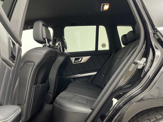 メルセデス・ベンツ ＧＬＫ３５０ 4MATIC エディション シュヴァルツ 秋田県 2014(平26)年 2.1万km 黒 4WD/純正ナビ（CD/DVD/BT/フルセグ）/全方位カメラ/オートクルーズコントロール/前席パワーシート/前席シートヒーター/ハーフレザーシート/パワーバックドア/ETC/レーンキープアシスト/HIDヘッドライト/スマートキー/保証書