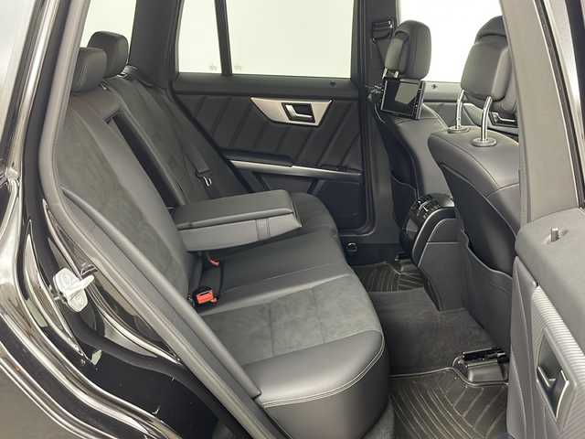 メルセデス・ベンツ ＧＬＫ３５０ 4MATIC エディション シュヴァルツ 秋田県 2014(平26)年 2.1万km 黒 4WD/純正ナビ（CD/DVD/BT/フルセグ）/全方位カメラ/オートクルーズコントロール/前席パワーシート/前席シートヒーター/ハーフレザーシート/パワーバックドア/ETC/レーンキープアシスト/HIDヘッドライト/スマートキー/保証書