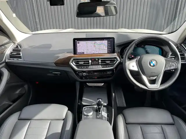 ＢＭＷ Ｘ３ xDrive20d 福島県 2023(令5)年 3.4万km ミネラルホワイト ワンオーナー/パノラマサンルーフ/Harman/Kardon/レザーシート/パワーシート/全席シートヒーター/前席ベンチレーション/ランバーサポート/後席シートリクライニング付き/後席ロールシェード/アクティブクルーズコントロール/レーンキープ/ブラインドスポット/純正ナビ/360°カメラ/フルセグTV/ジェスチャーコントロール/コンフォートアクセス/ミラー一体型ETC/アンビエントライト/前後ドライブレコーダー/ワイヤレス充電/電動リアゲート/コーナーセンサー/純正19インチAW/取扱説明書/保証書/スペアキー